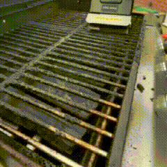 Pack Cepillo Eléctrico Limpia Parrillas + 12 Pares de Guantes
